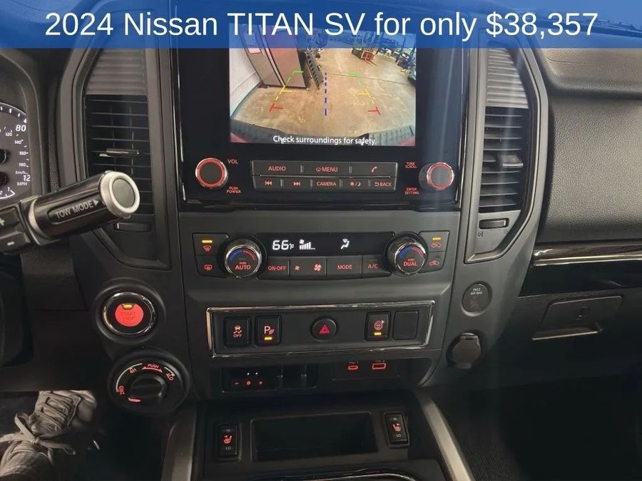 2024 Nissan Titan Crew Cab - Image 13