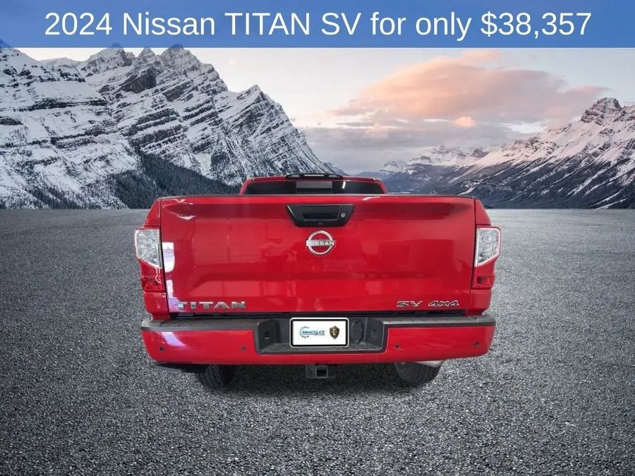 2024 Nissan Titan Crew Cab - Image 4