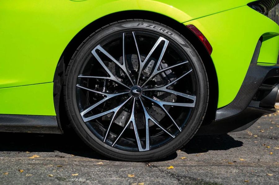 2023 McLaren GT - Image 13