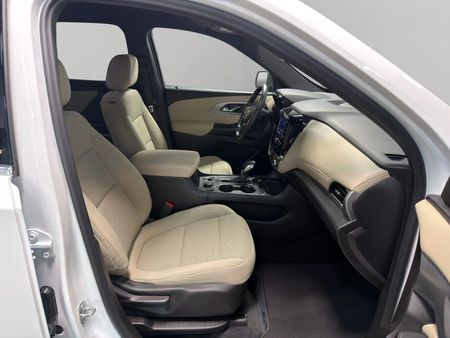 2023 Chevrolet Traverse - Image 21