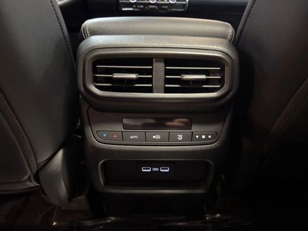 2023 Honda Pilot - Image 17