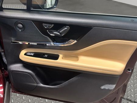 2021 Lincoln Corsair - Image 12
