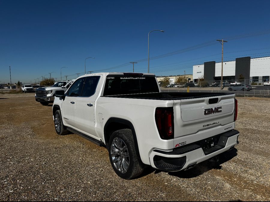 2024 GMC 1500 Denali - Image 3