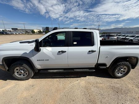 2024 CHEVROLET Silverado HD Work Truck - Image 2