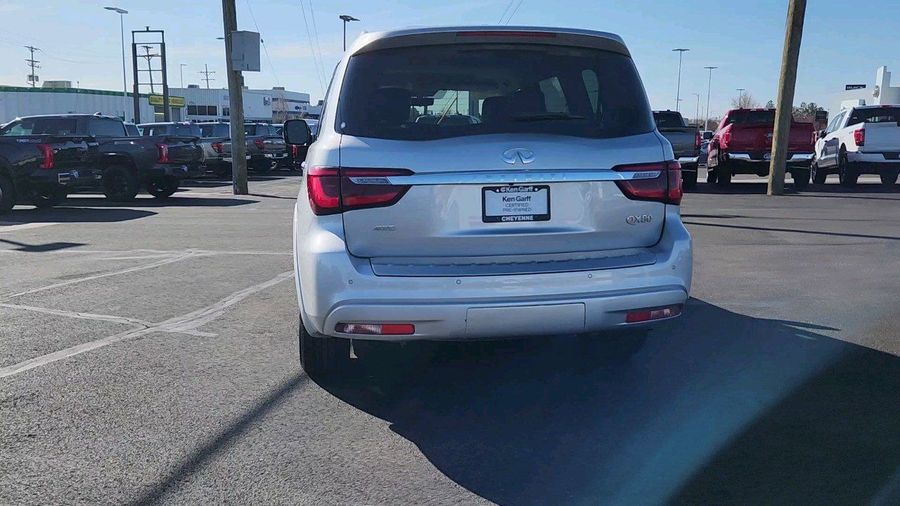 2023 Infiniti QX80 LUXE - Image 3