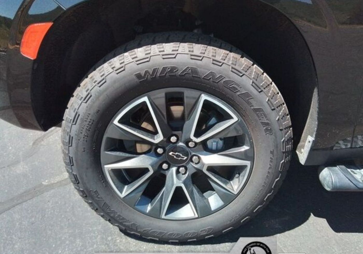 2023 CHEVROLET TAHOE Z71 - Image 10