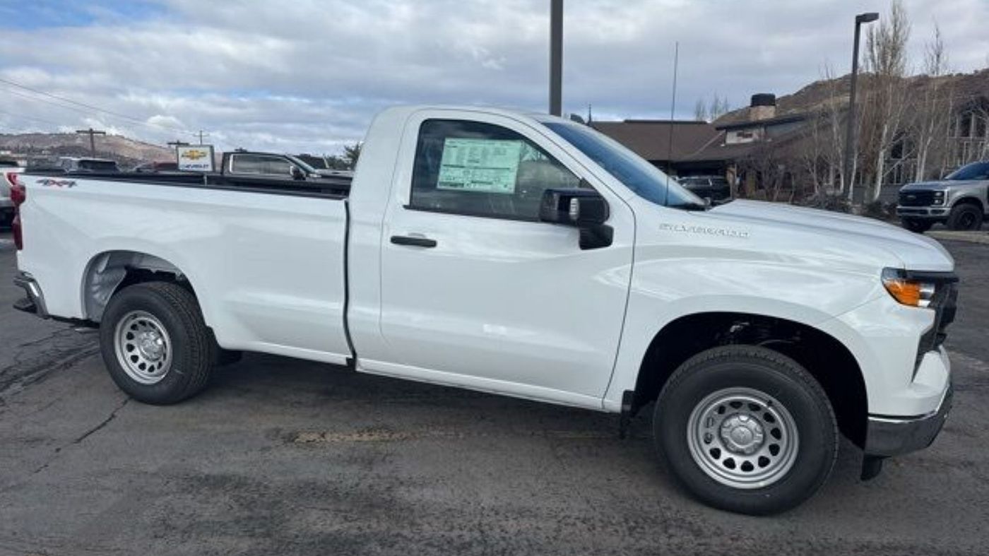 2025 CHEVROLET SILVERADO 1500 - Image 4