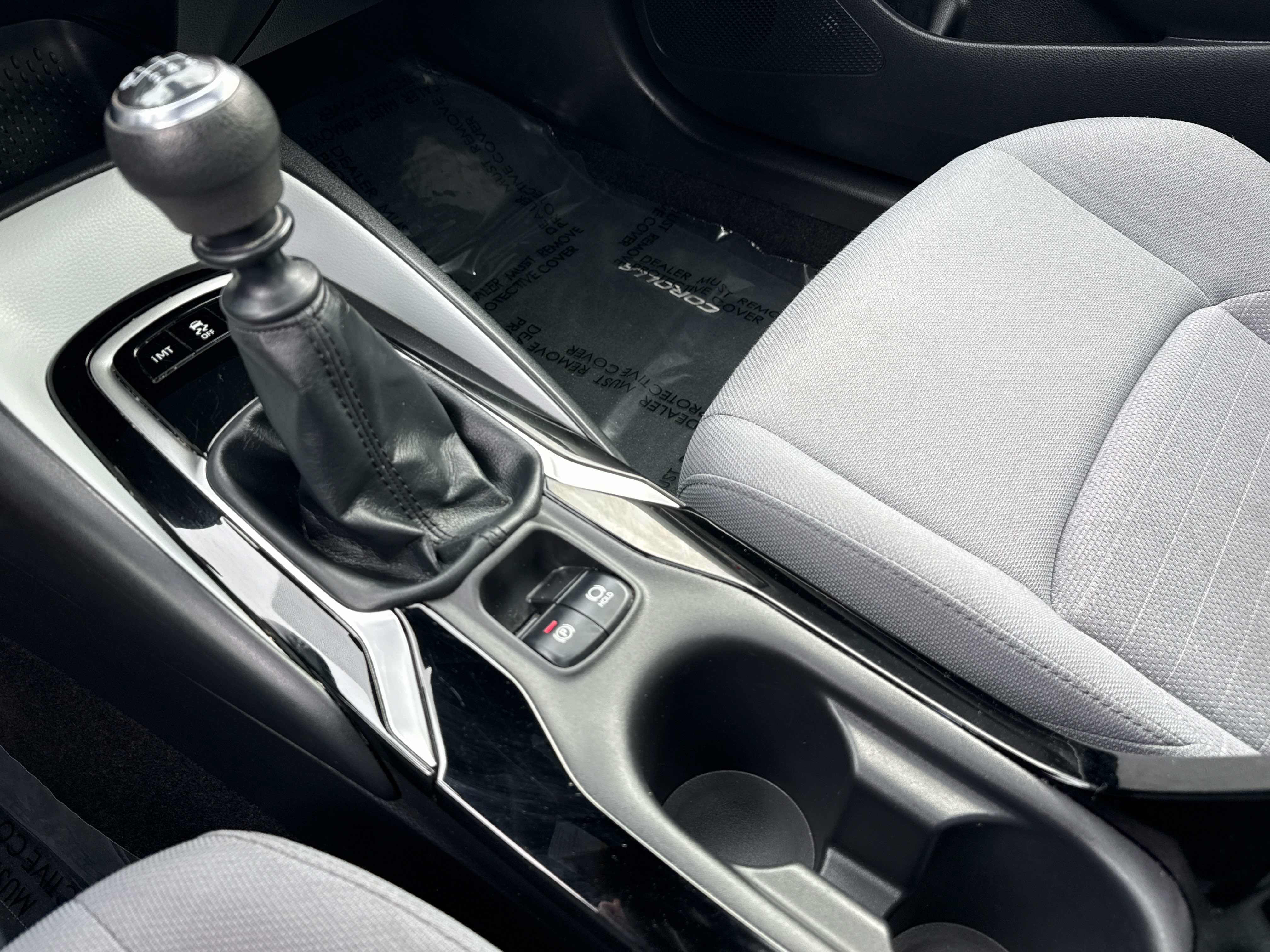 2022 Toyota Corolla - Image 20