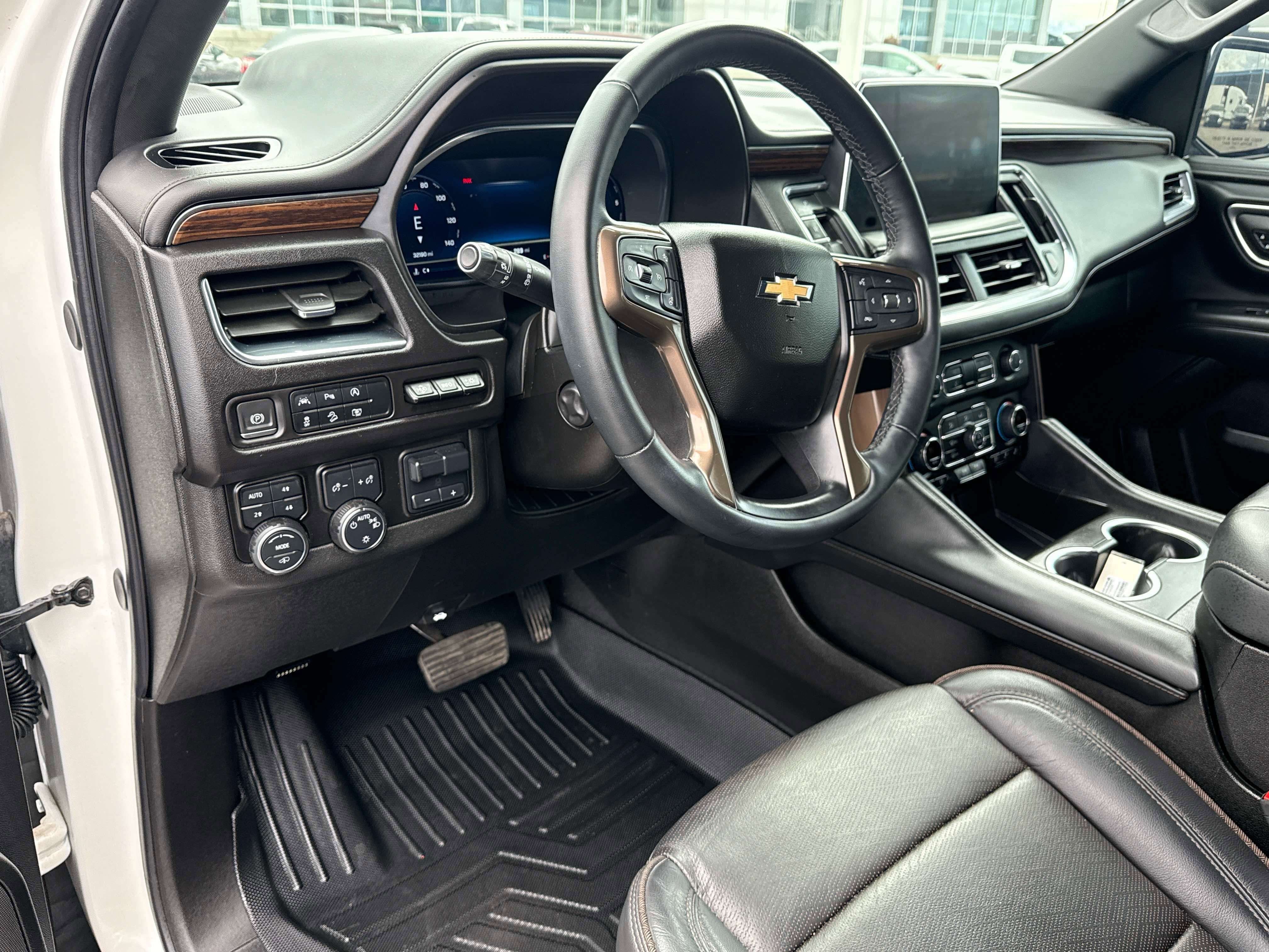 2024 Chevrolet Tahoe - Image 10