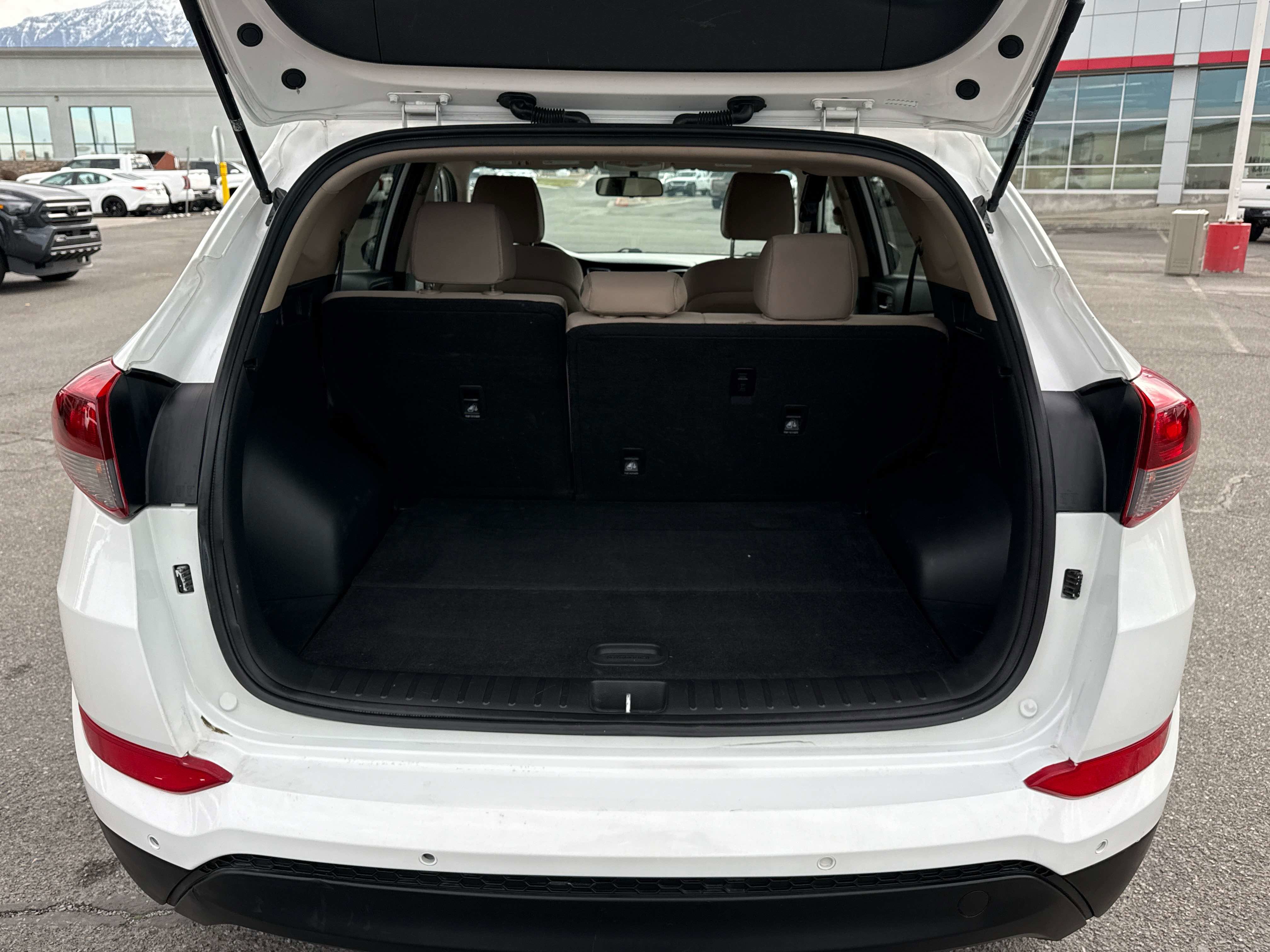 2017 Hyundai Tucson - Image 15