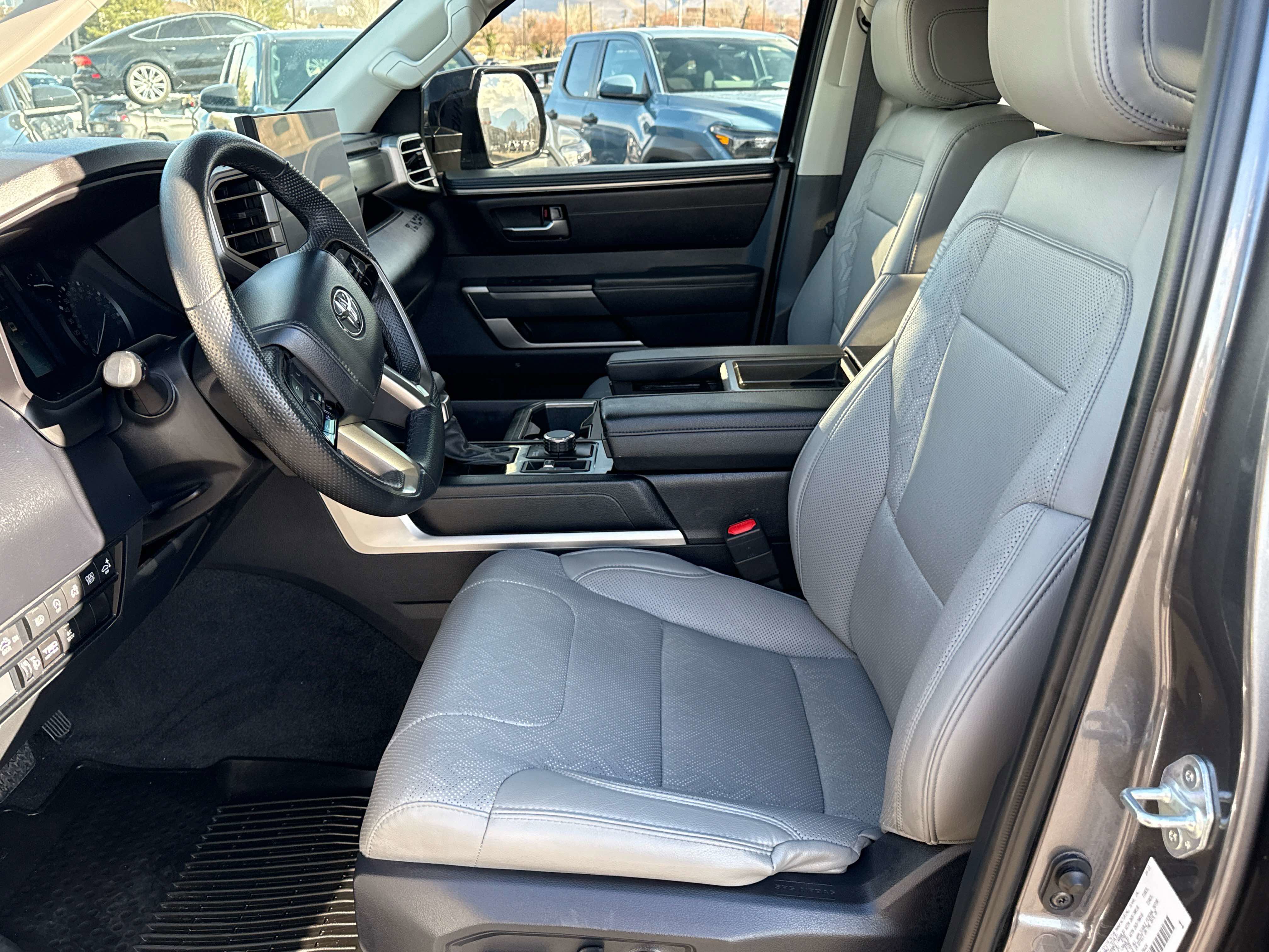 2024 Toyota Tundra 4WD - Image 11