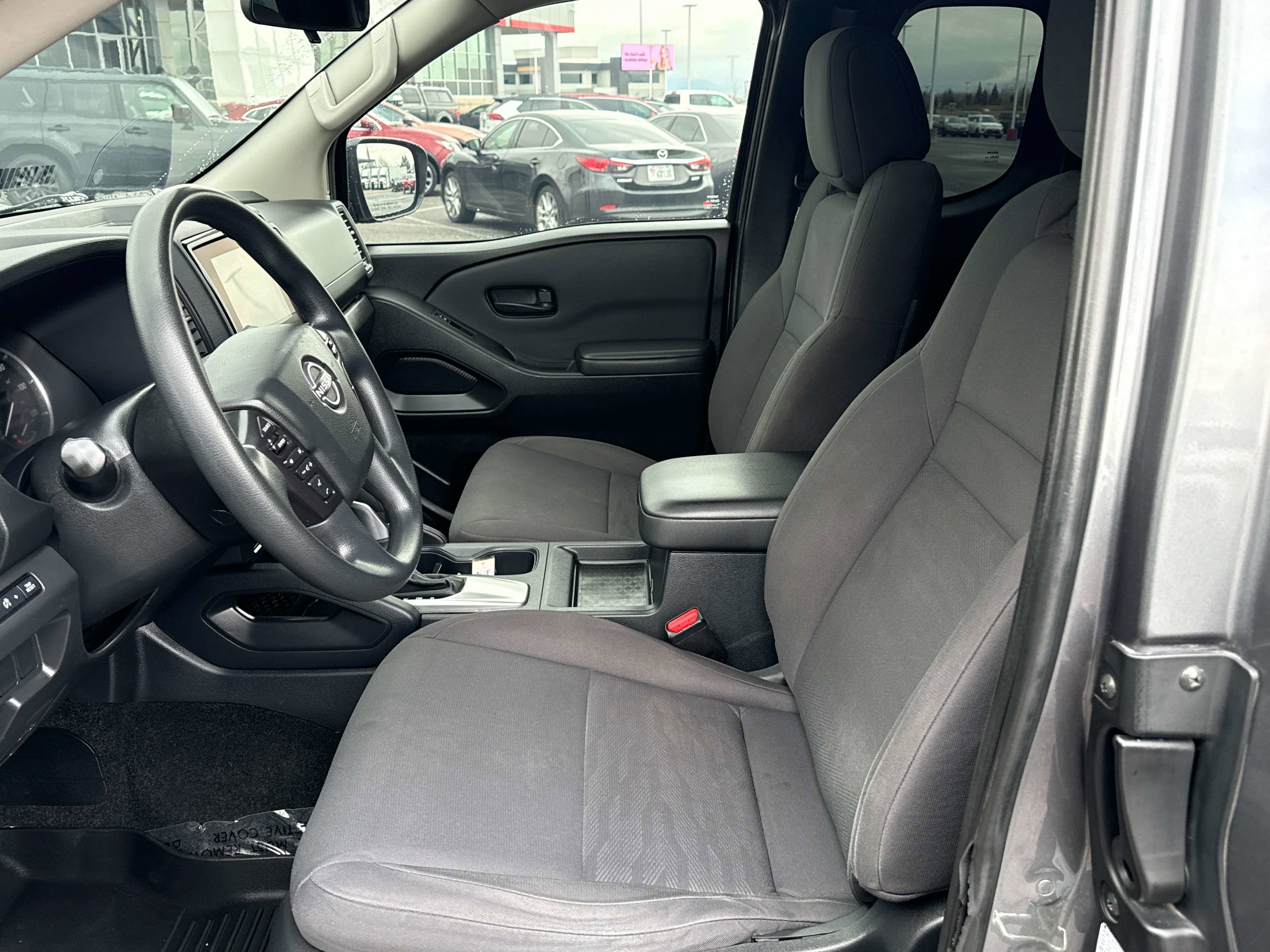 2022 Nissan Frontier - Image 11