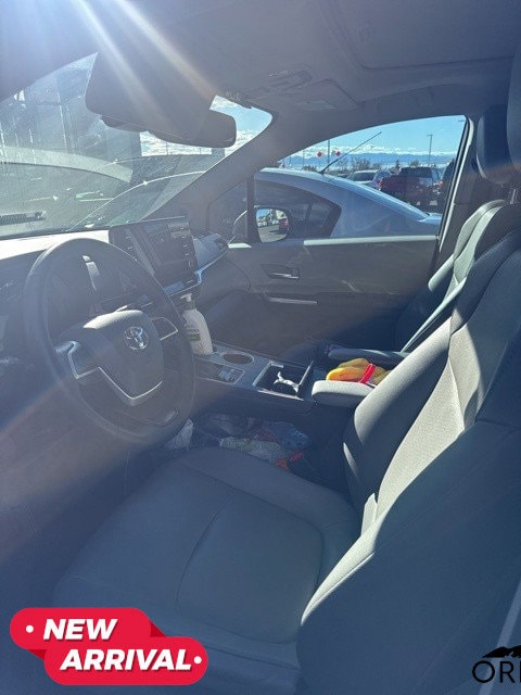 2022 Toyota Sienna - Image 5