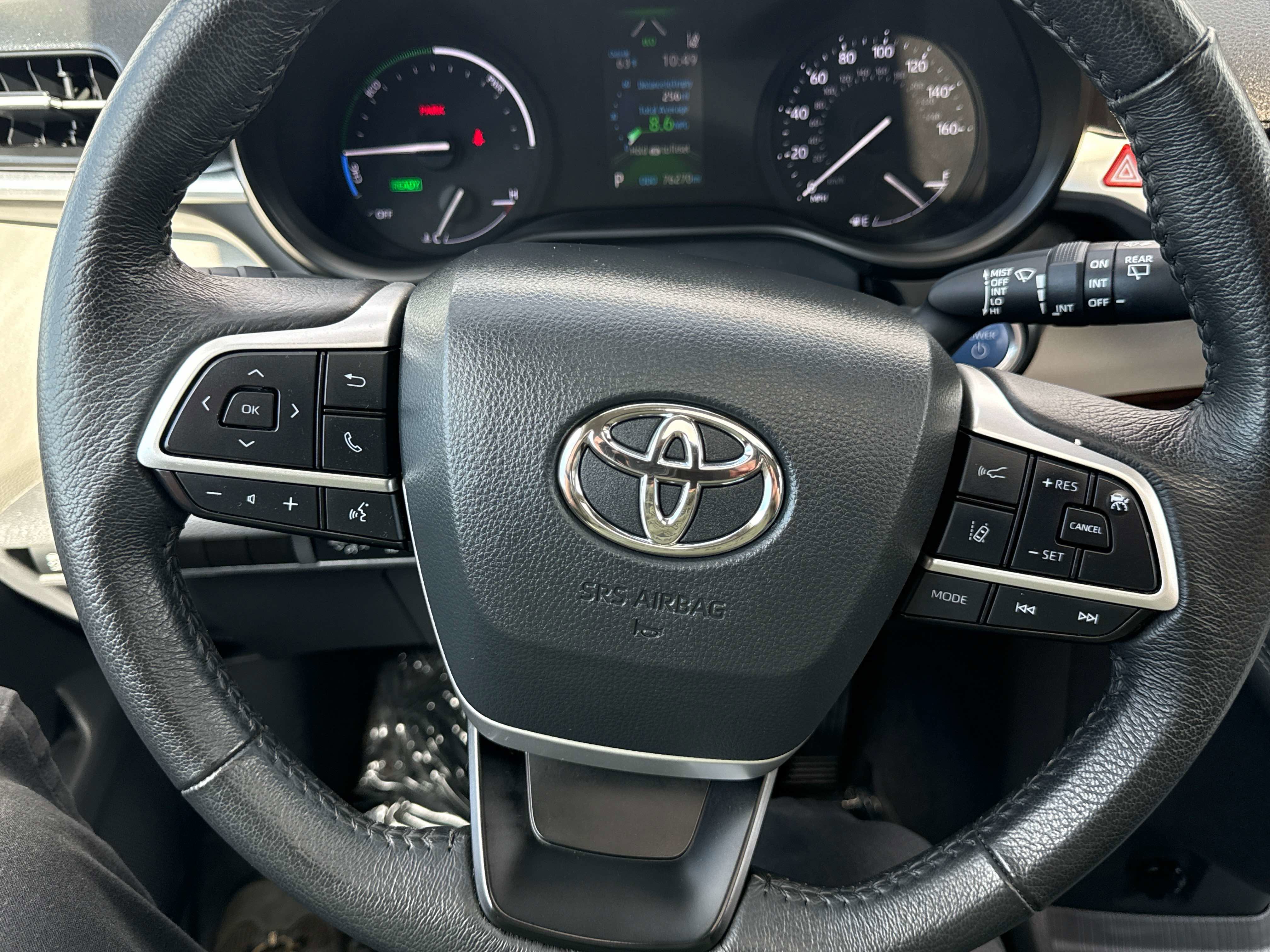 2024 Toyota Sienna - Image 28