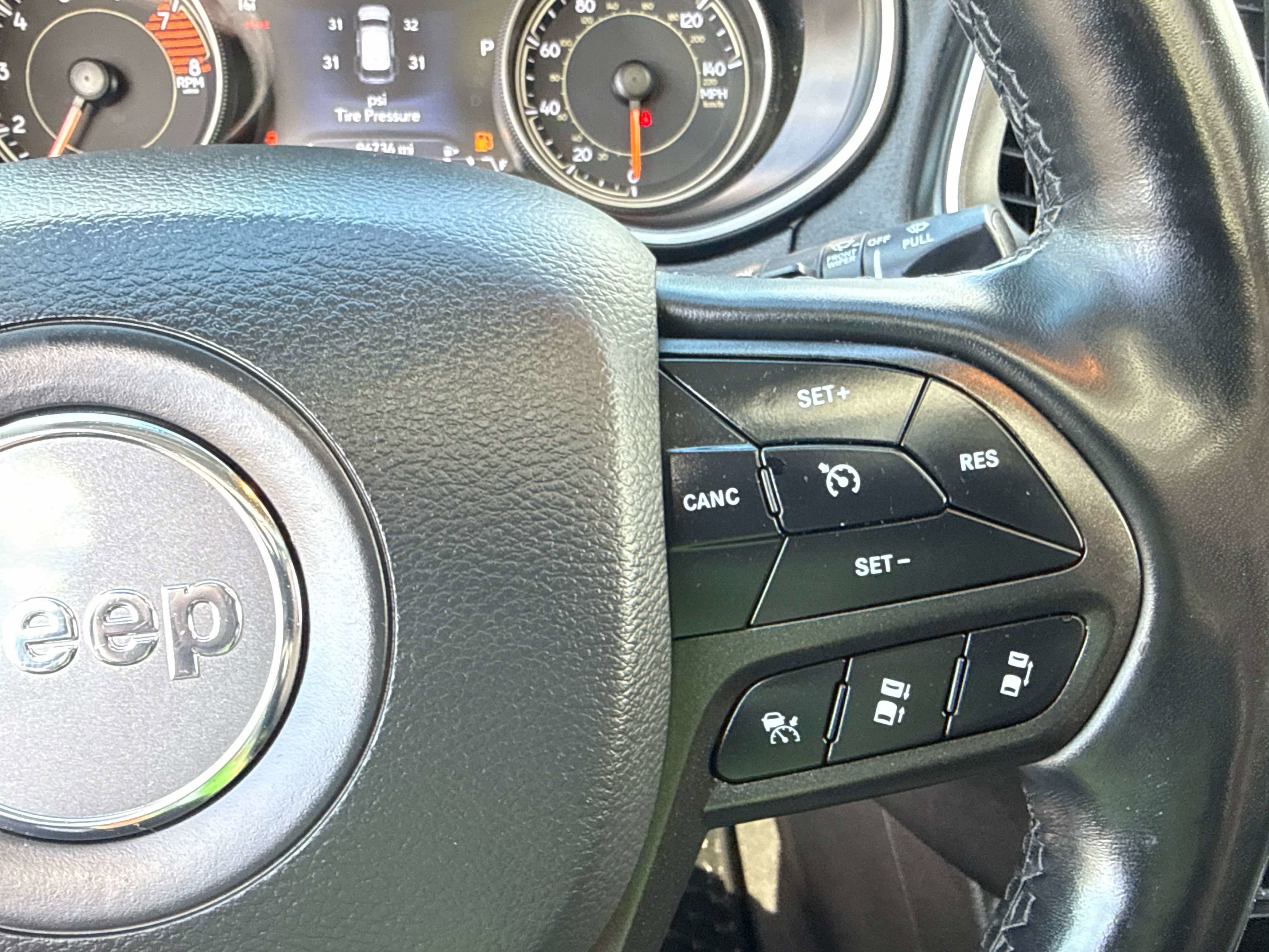 2019 Jeep Cherokee - Image 25