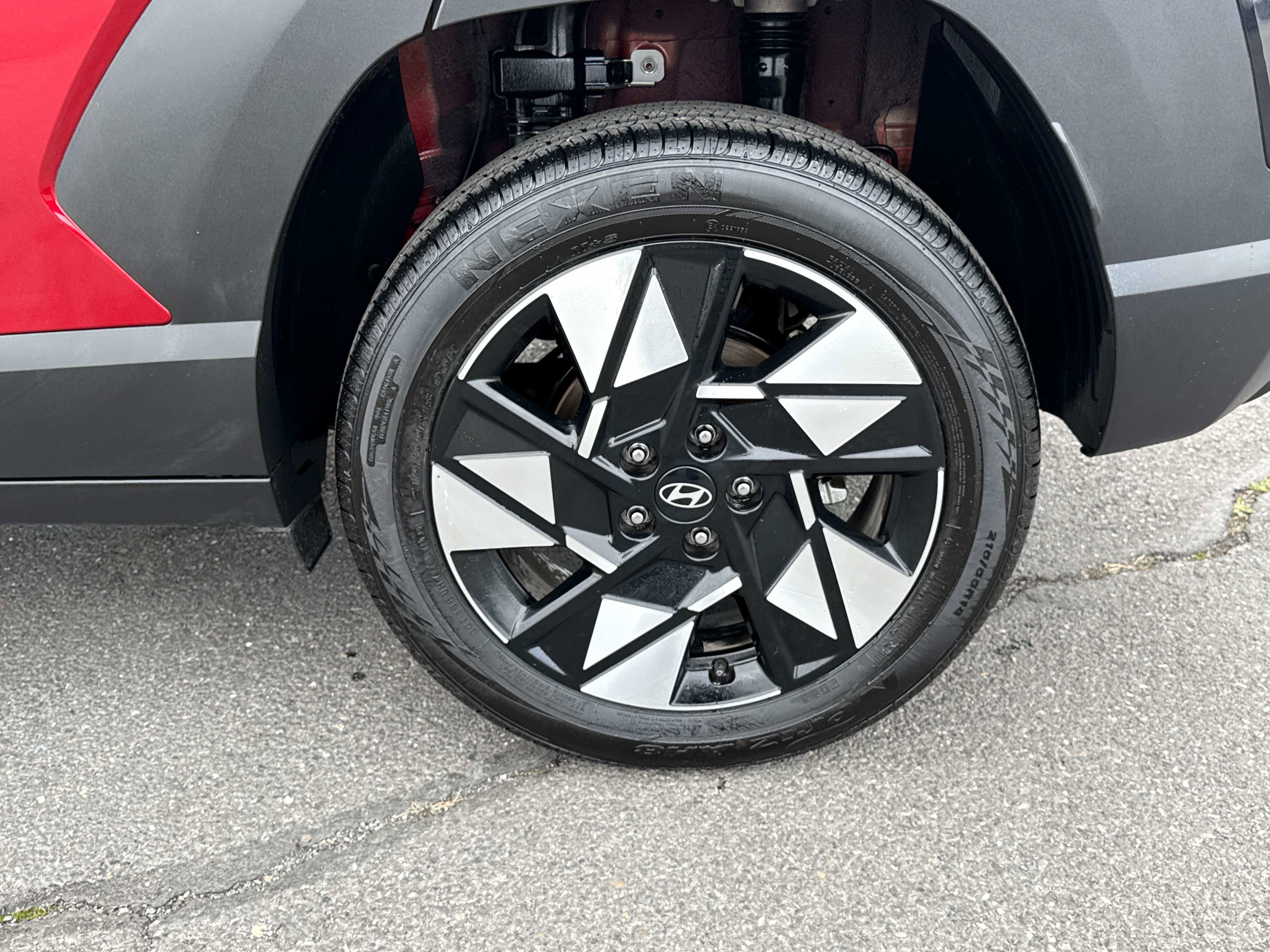 2024 Hyundai Kona - Image 7