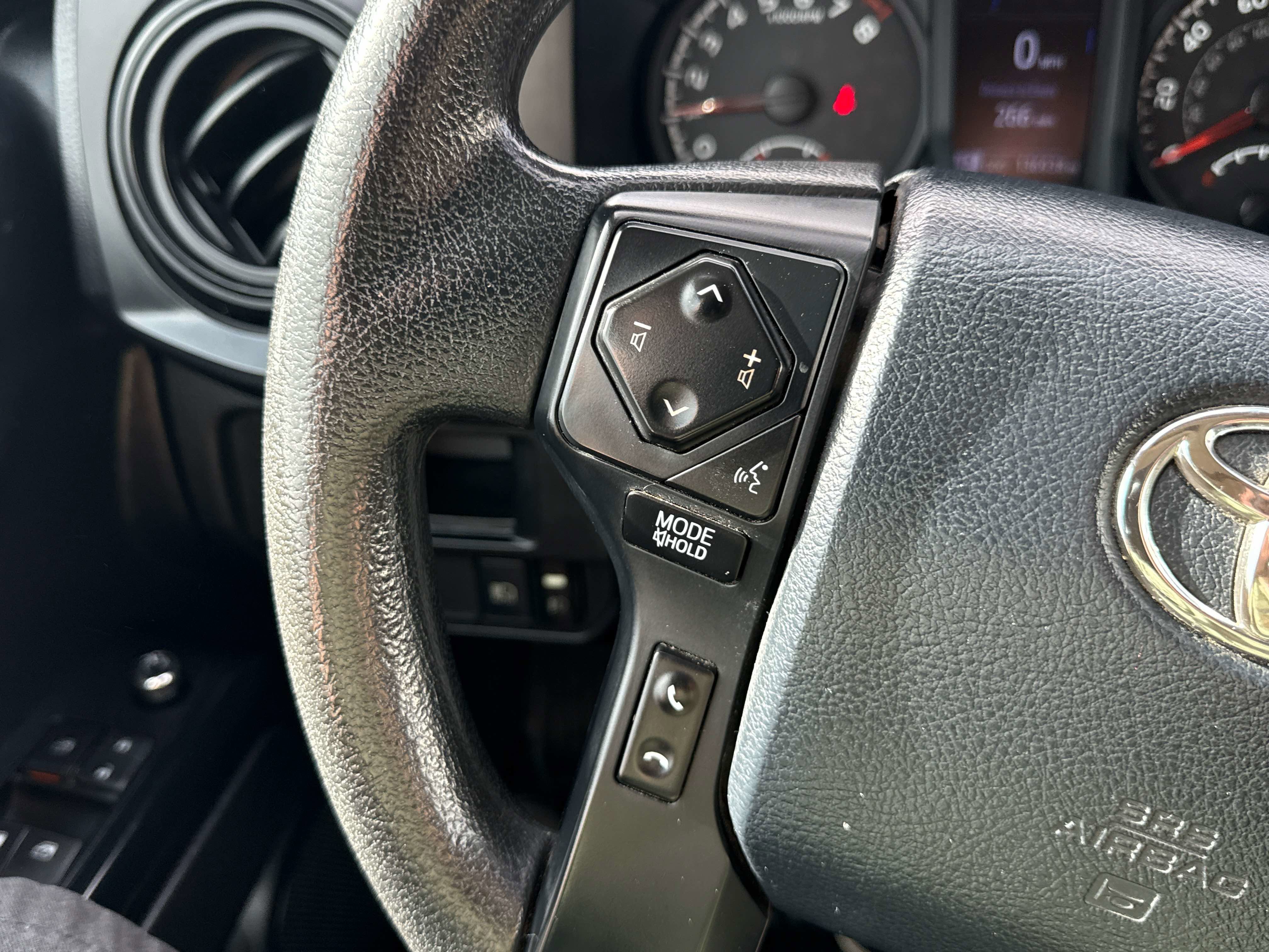 2018 Toyota Tacoma - Image 24