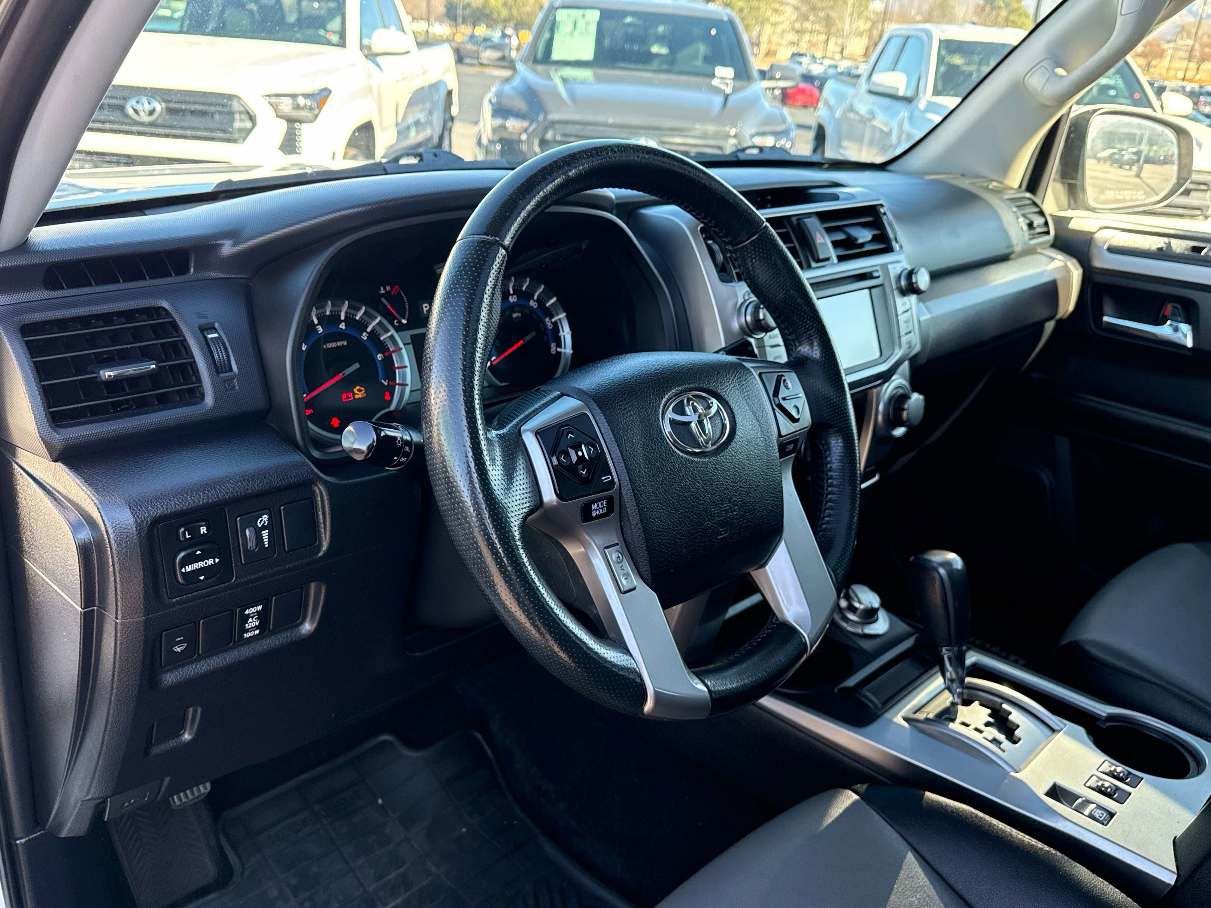 2015 Toyota 4Runner - Image 10