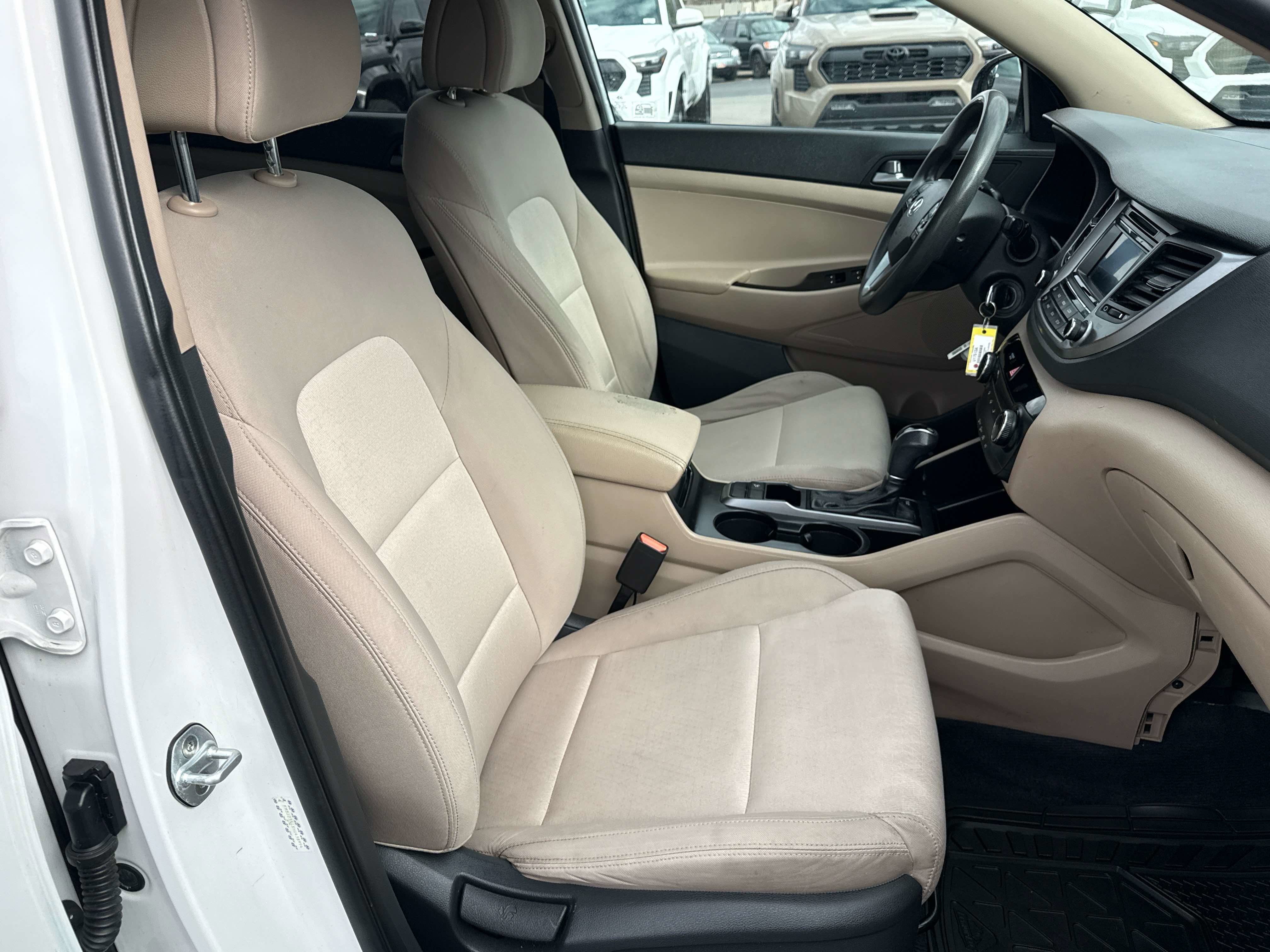 2017 Hyundai Tucson - Image 17