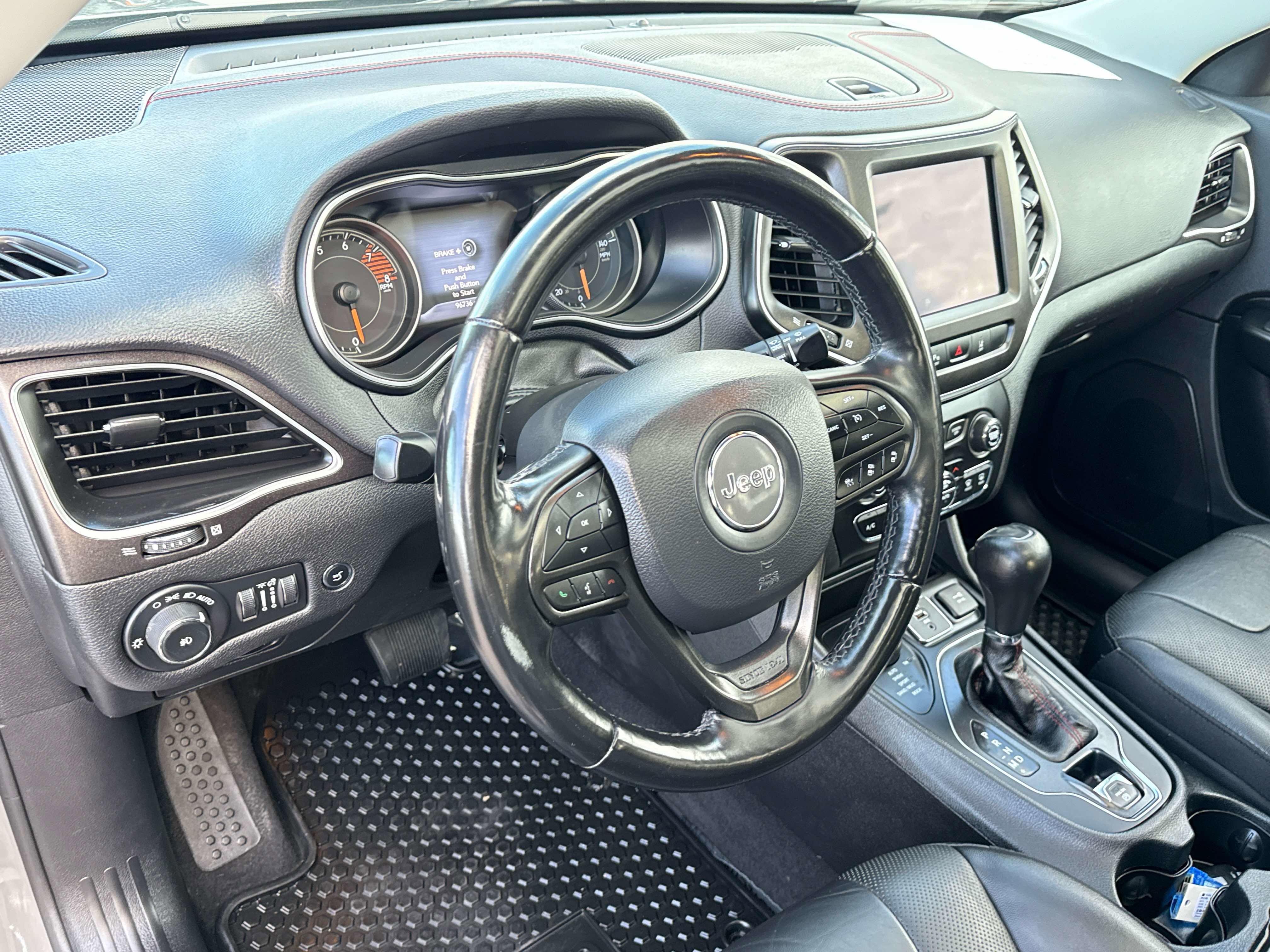 2019 Jeep Cherokee - Image 9