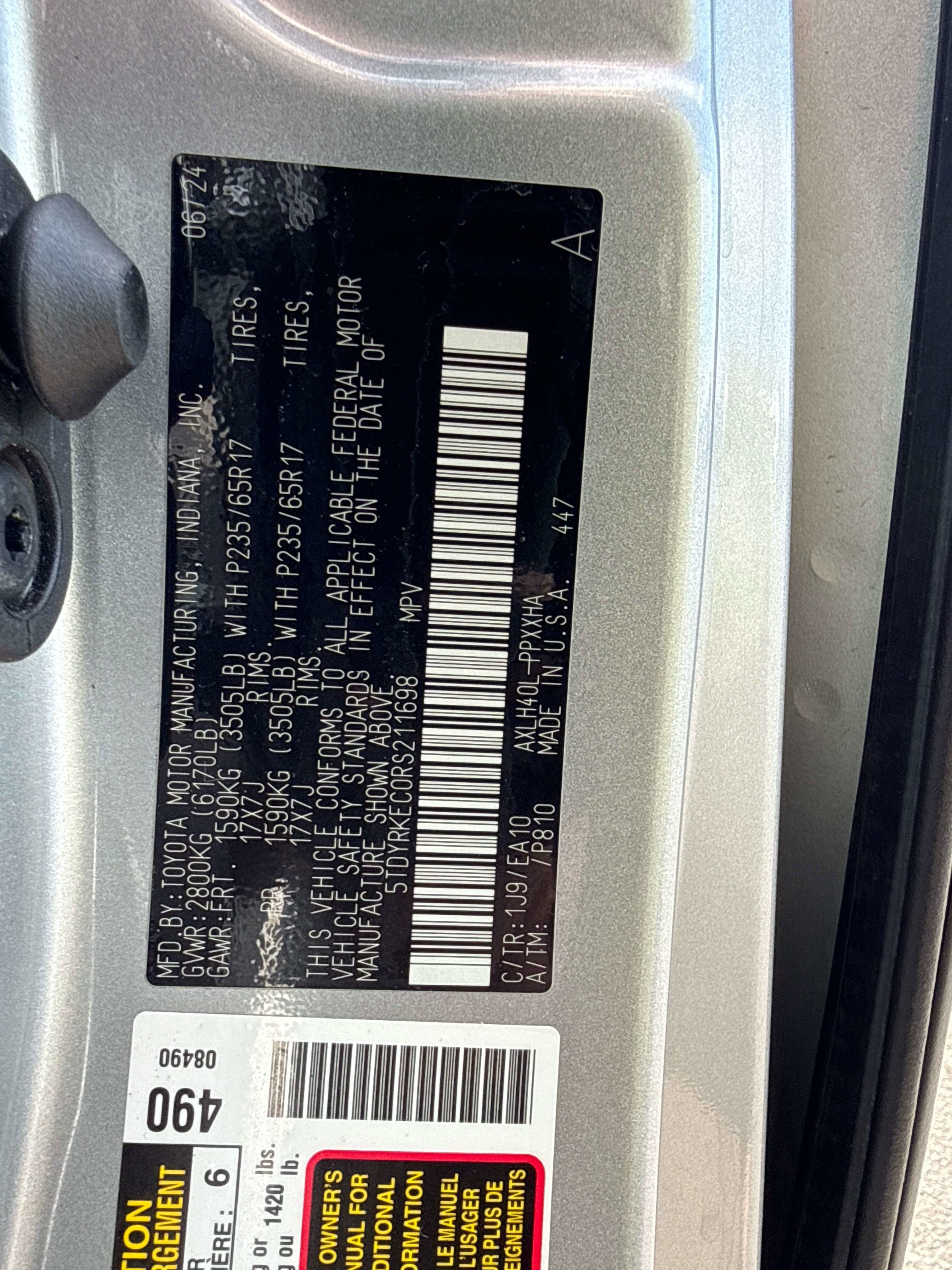 2024 Toyota Sienna - Image 29