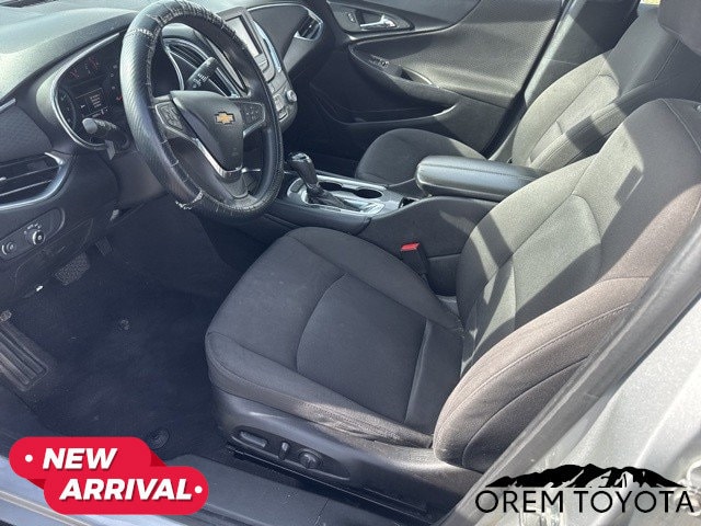 2018 Chevrolet Malibu - Image 25