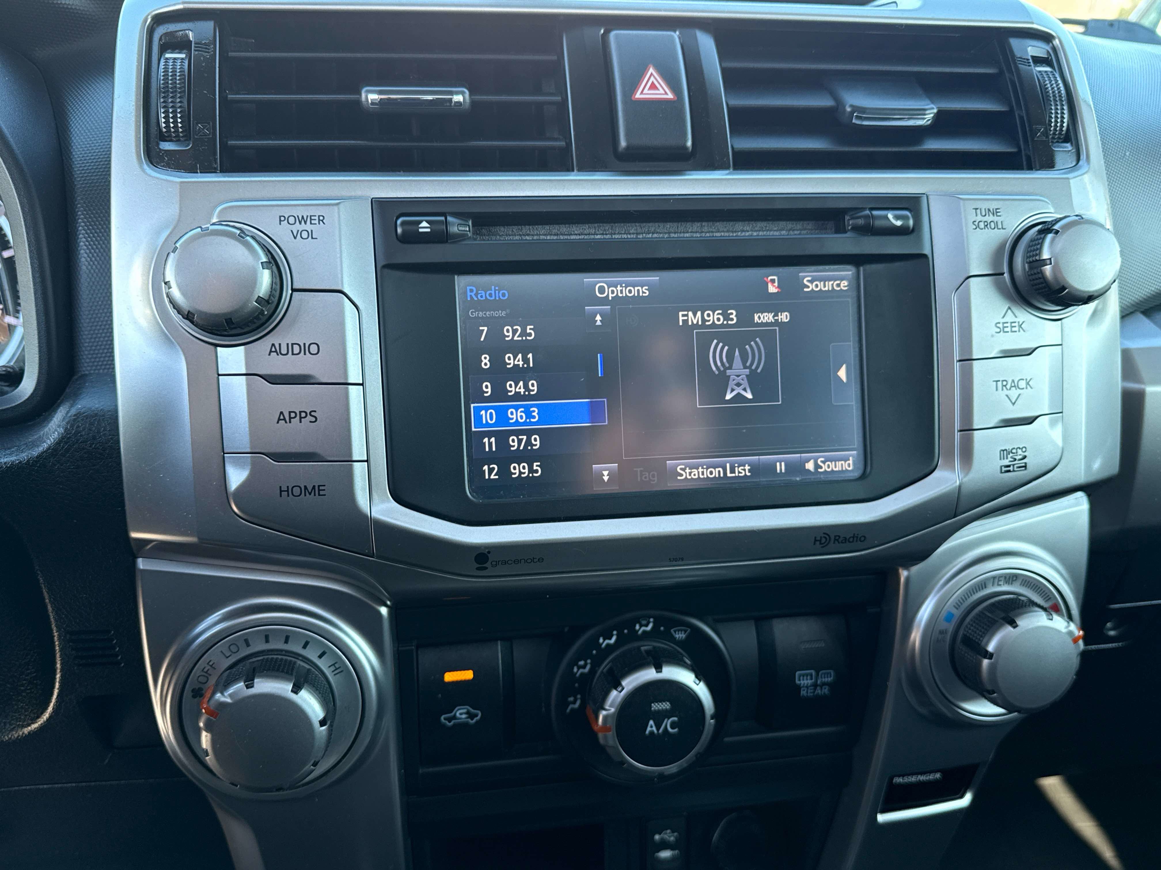 2015 Toyota 4Runner - Image 22