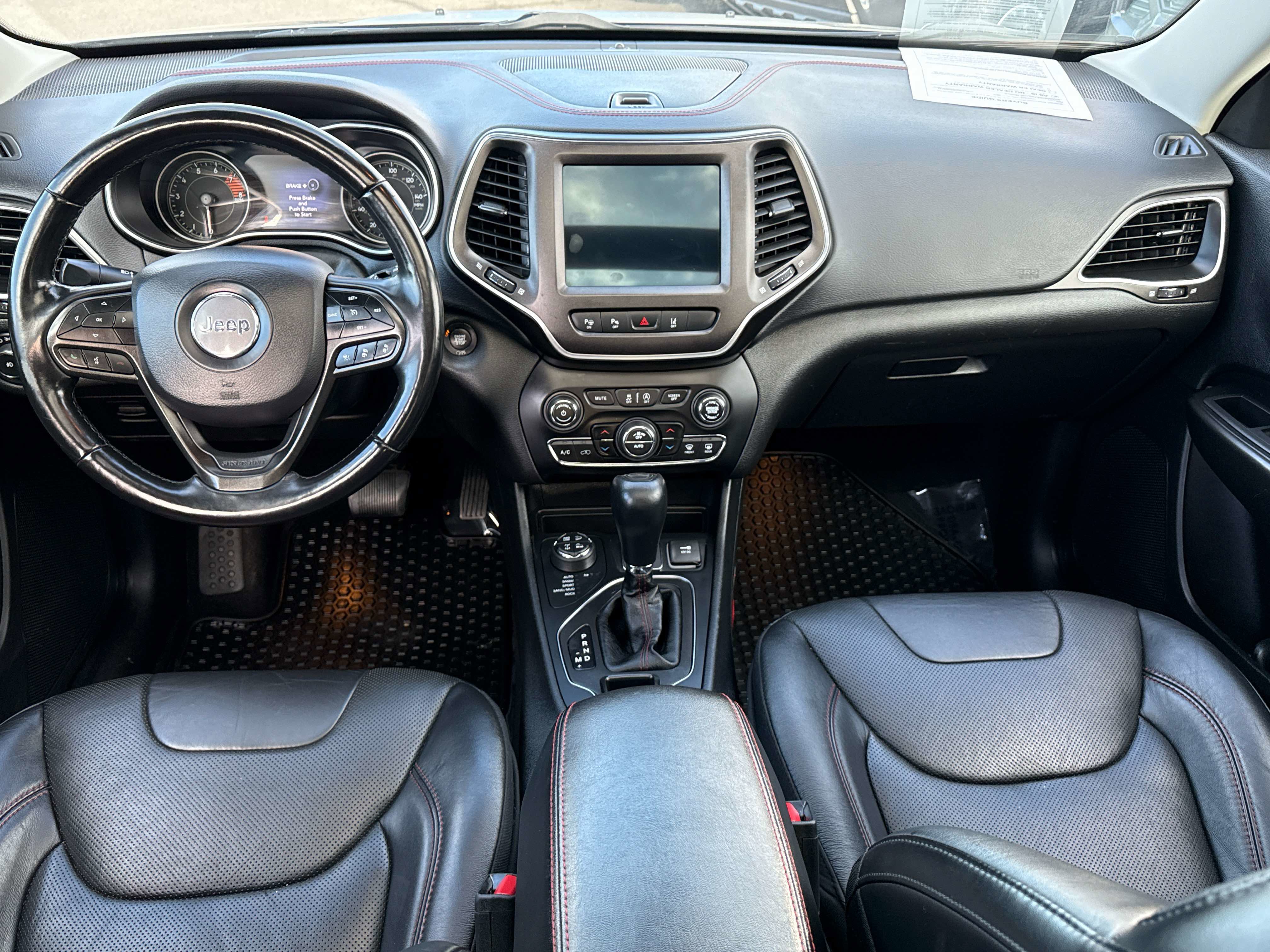 2019 Jeep Cherokee - Image 13