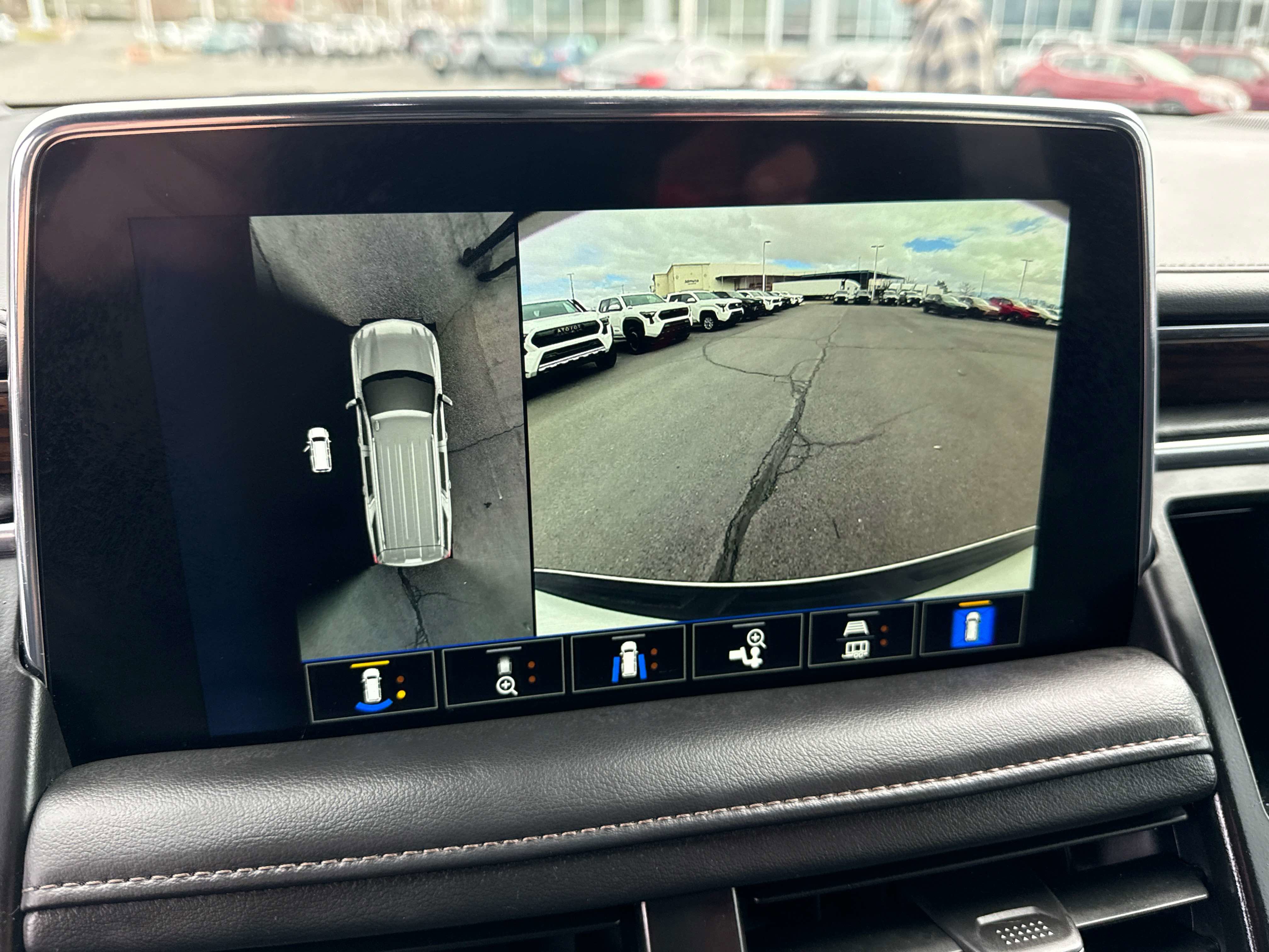 2024 Chevrolet Tahoe - Image 24