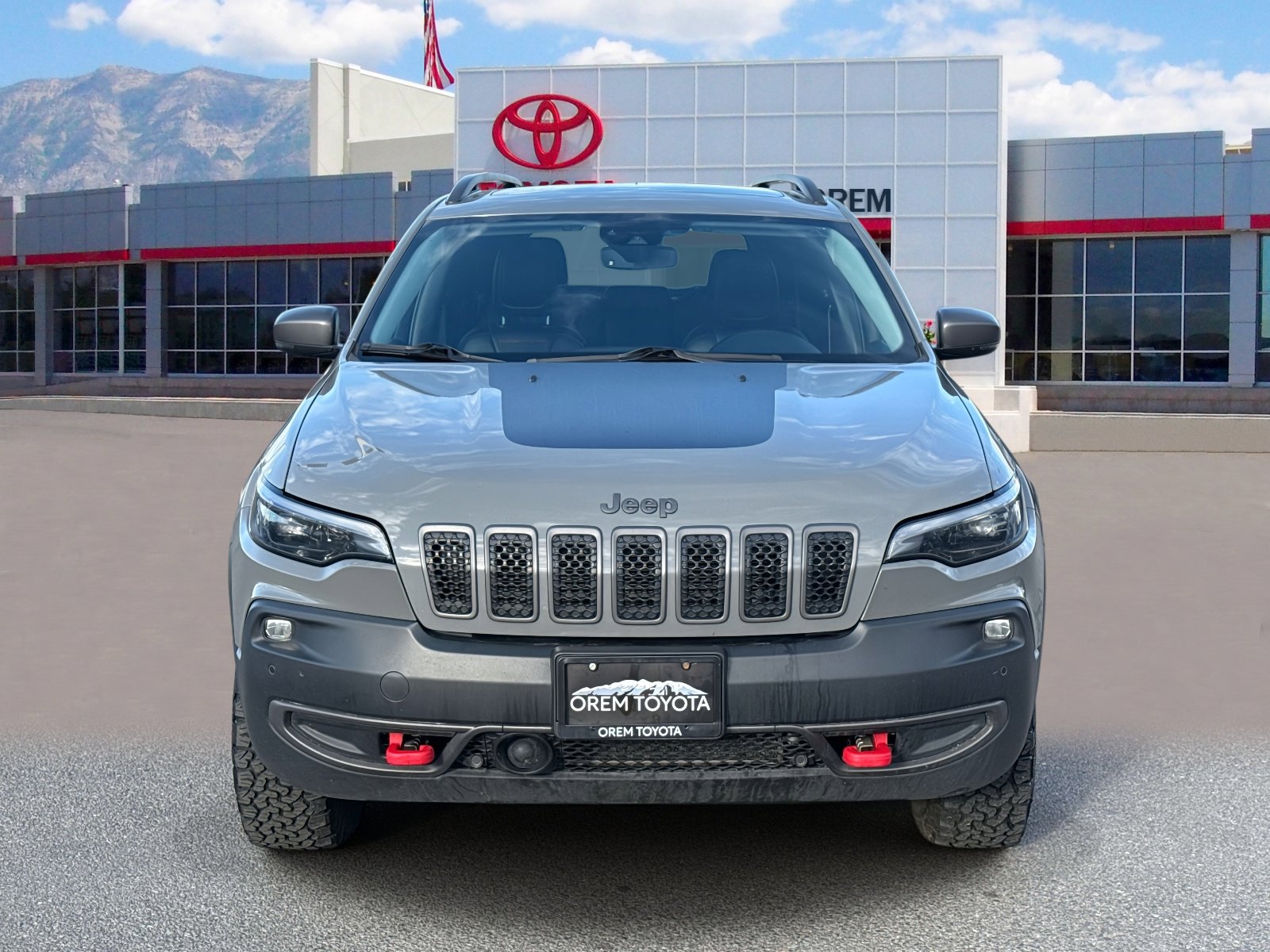 2019 Jeep Cherokee - Image 2