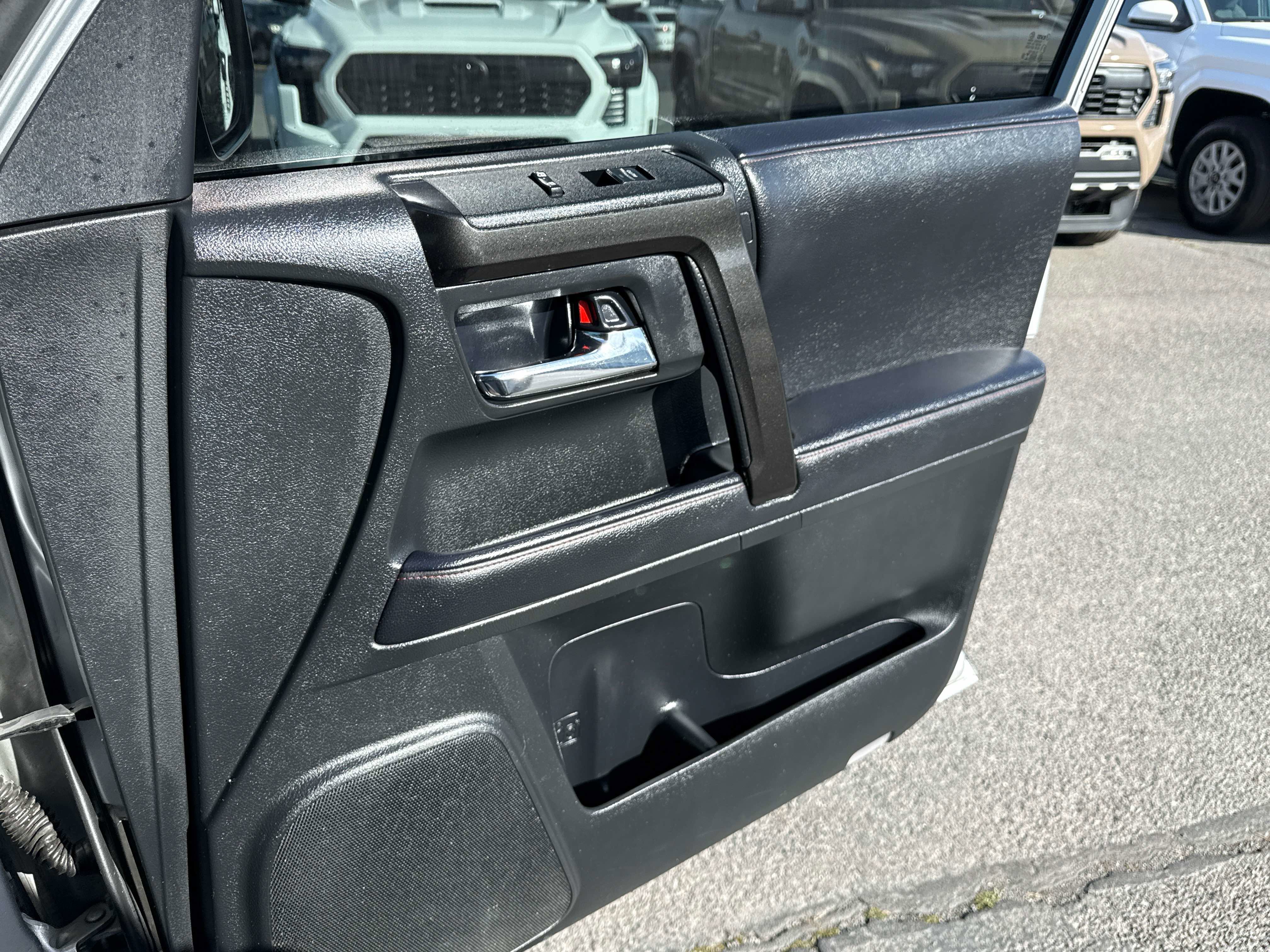 2022 Toyota 4Runner - Image 19