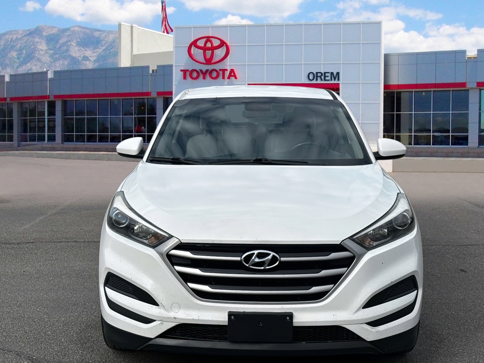 2017 Hyundai Tucson - Image 2