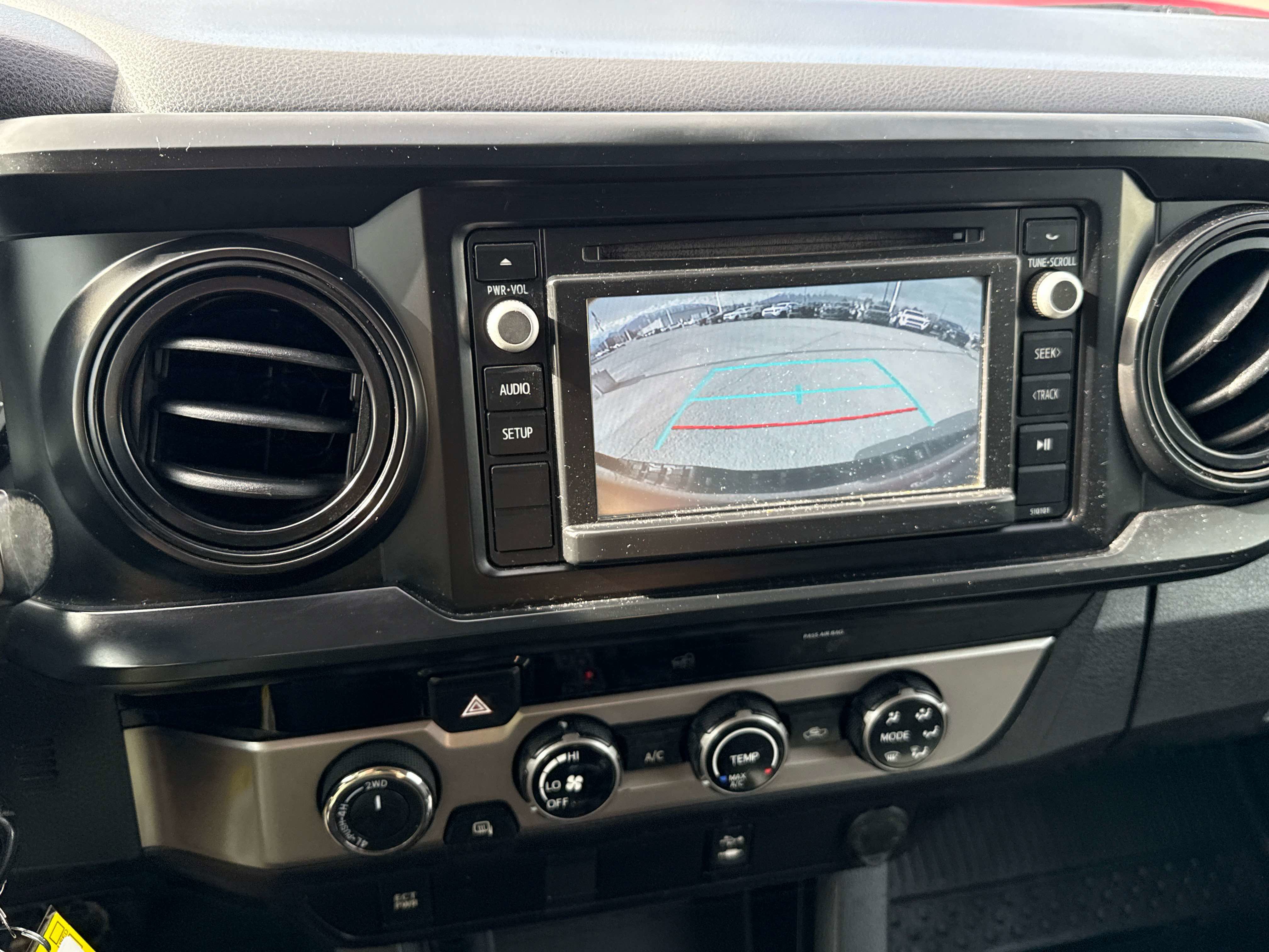 2018 Toyota Tacoma - Image 22