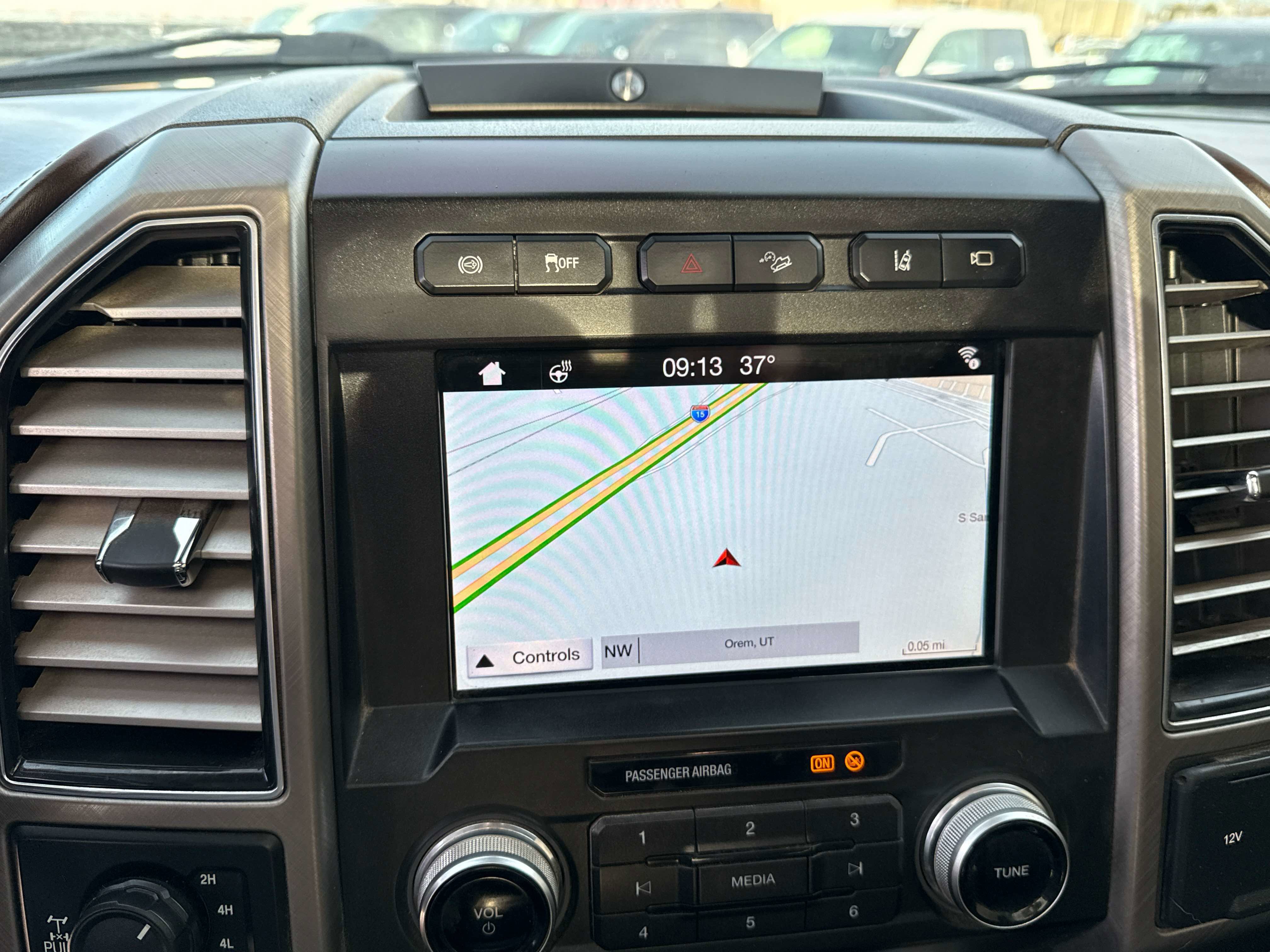 2019 Ford Super Duty F-250 SRW - Image 25