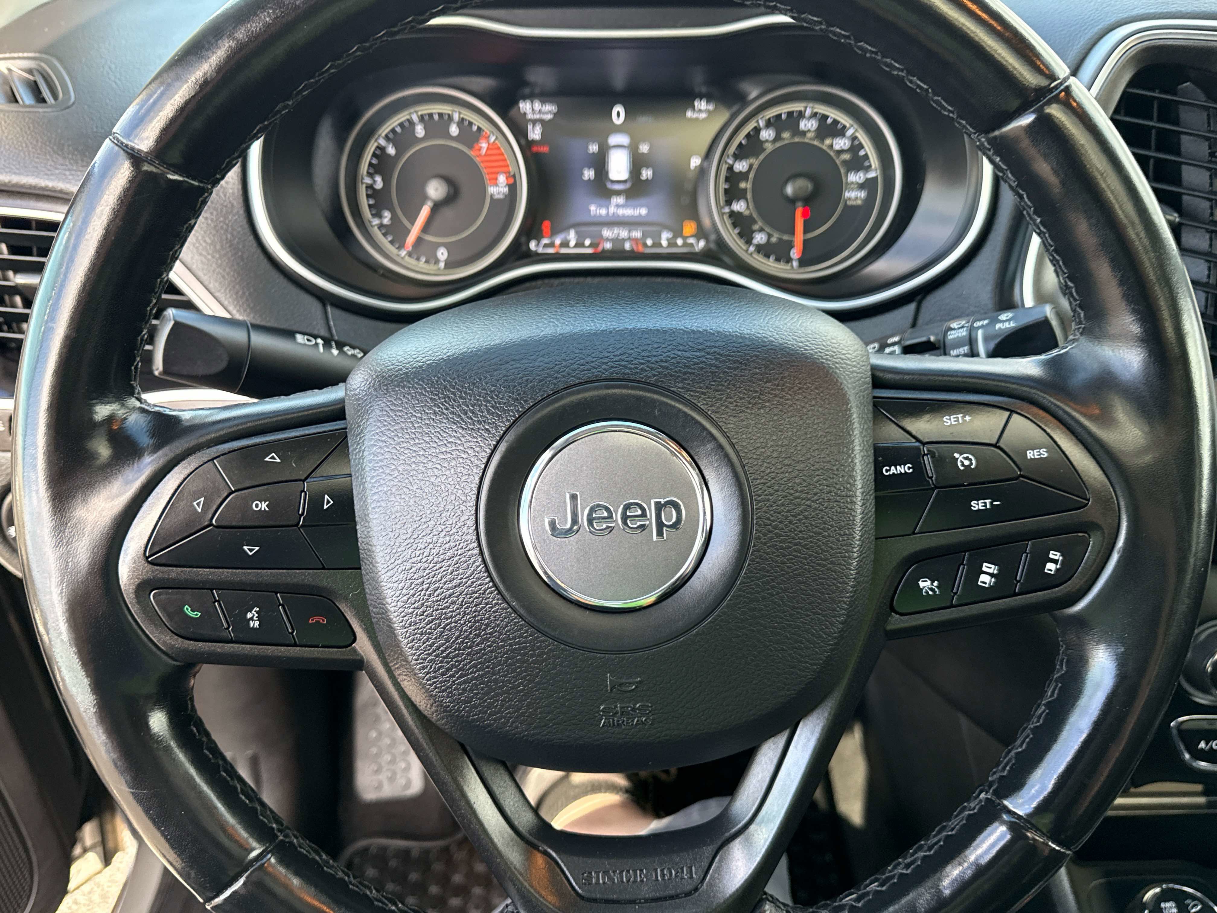 2019 Jeep Cherokee - Image 26