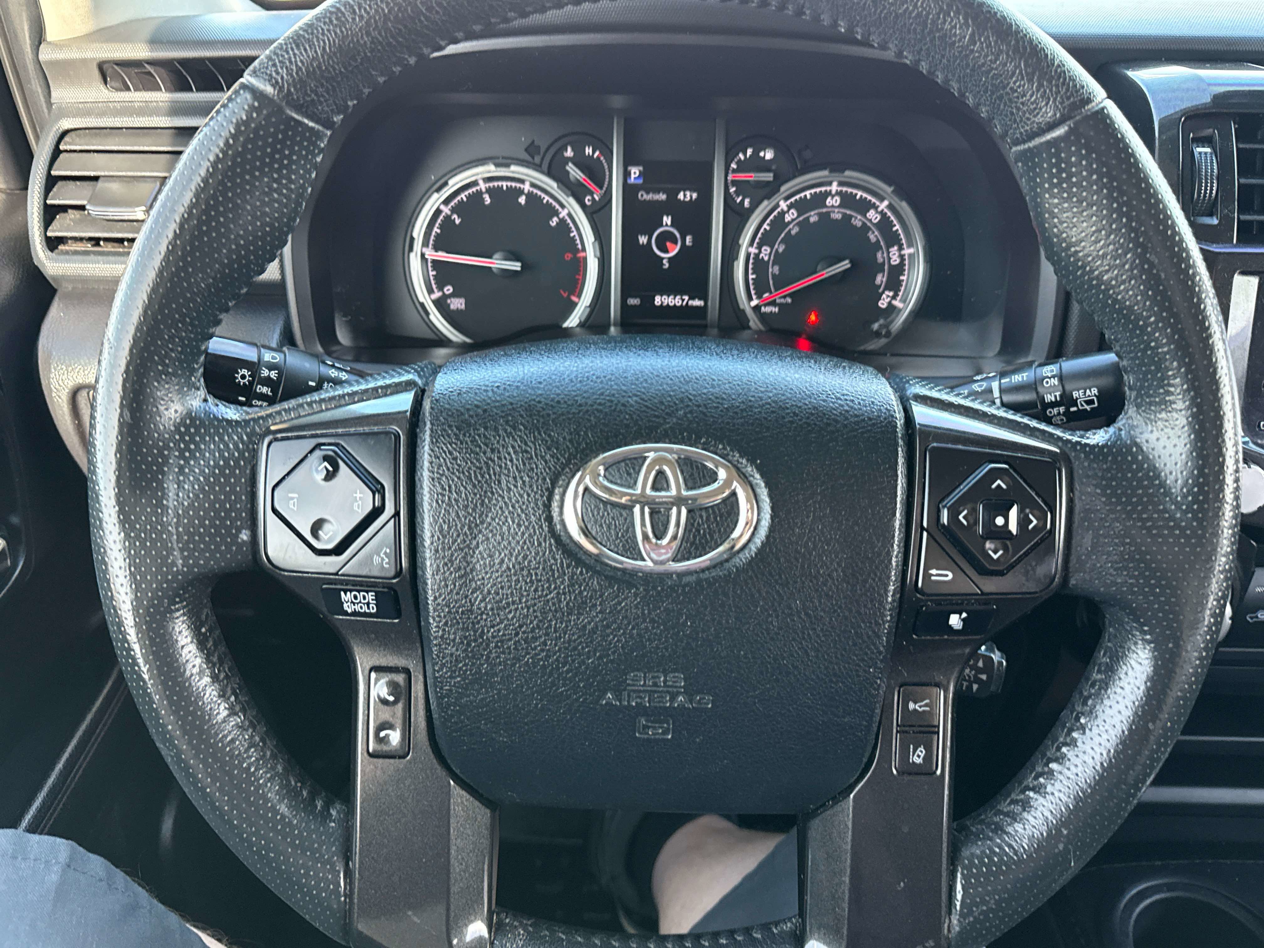 2022 Toyota 4Runner - Image 26