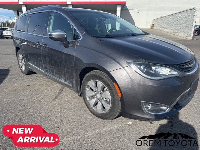 2018 Chrysler Pacifica - Image 1