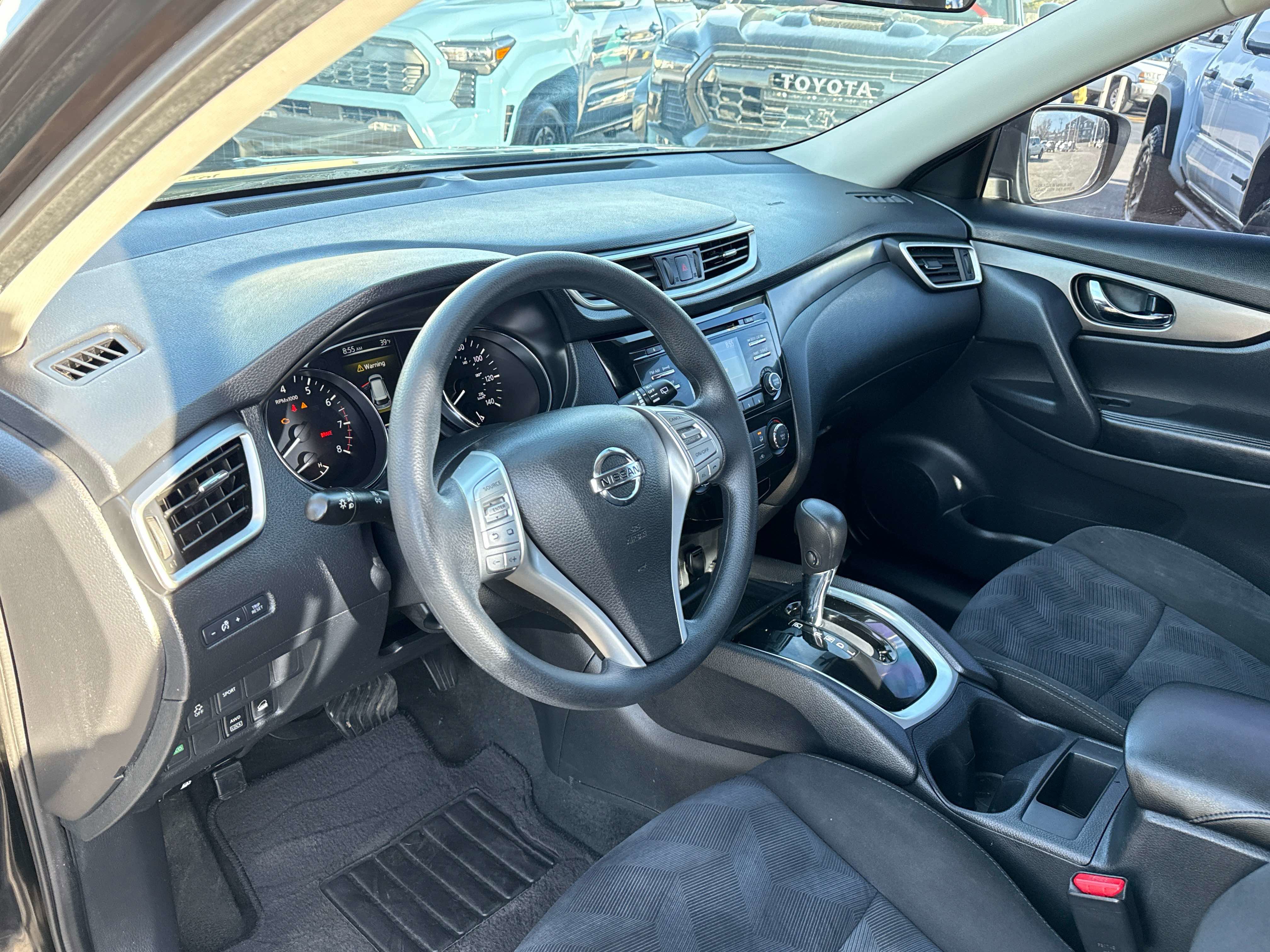 2015 Nissan Rogue - Image 10