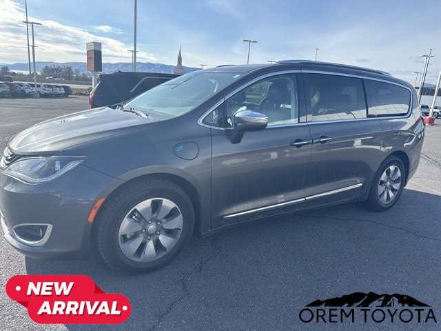 2018 Chrysler Pacifica - Image 13