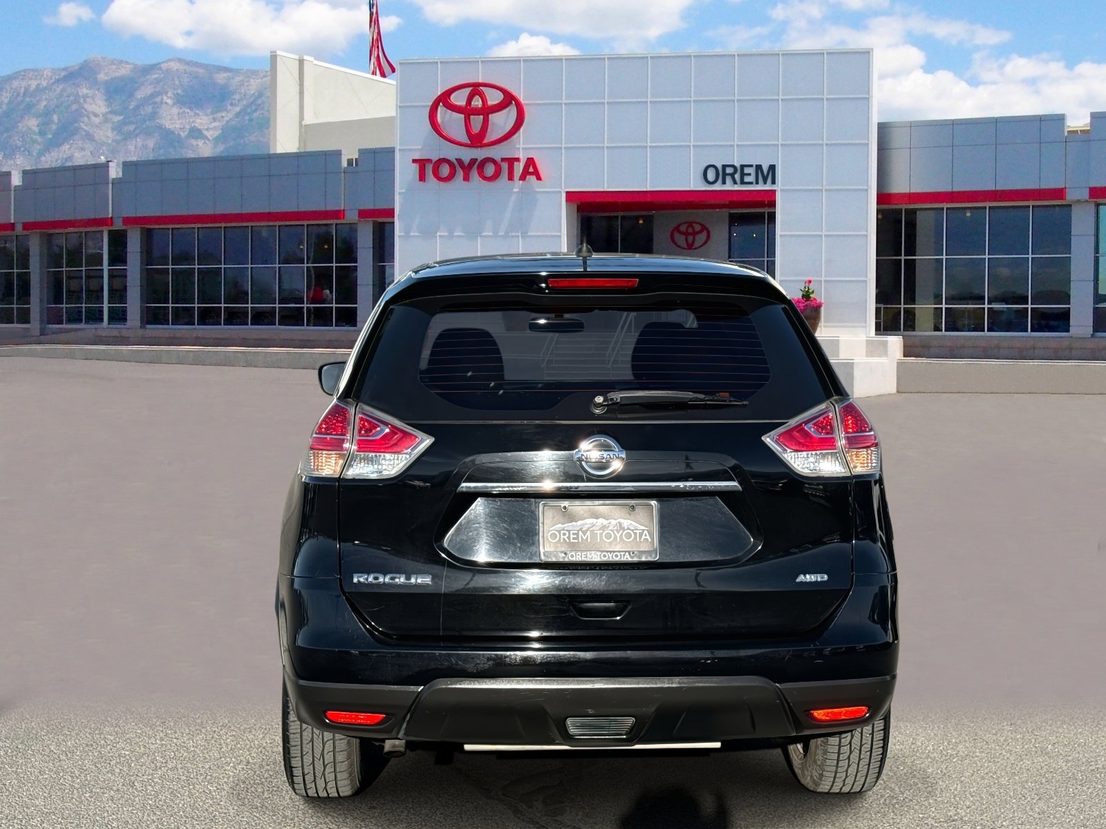 2015 Nissan Rogue - Image 4