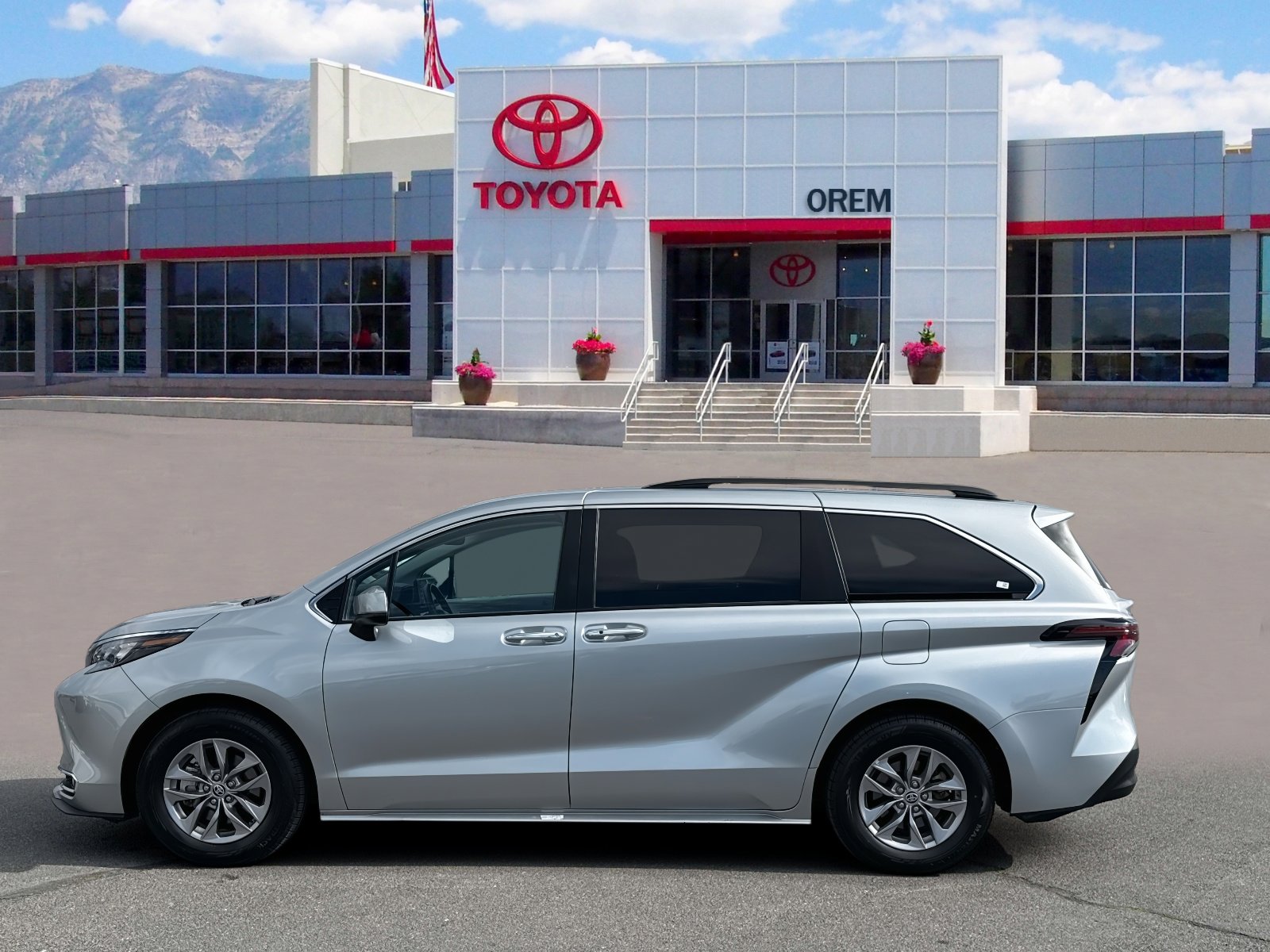 2024 Toyota Sienna - Image 6