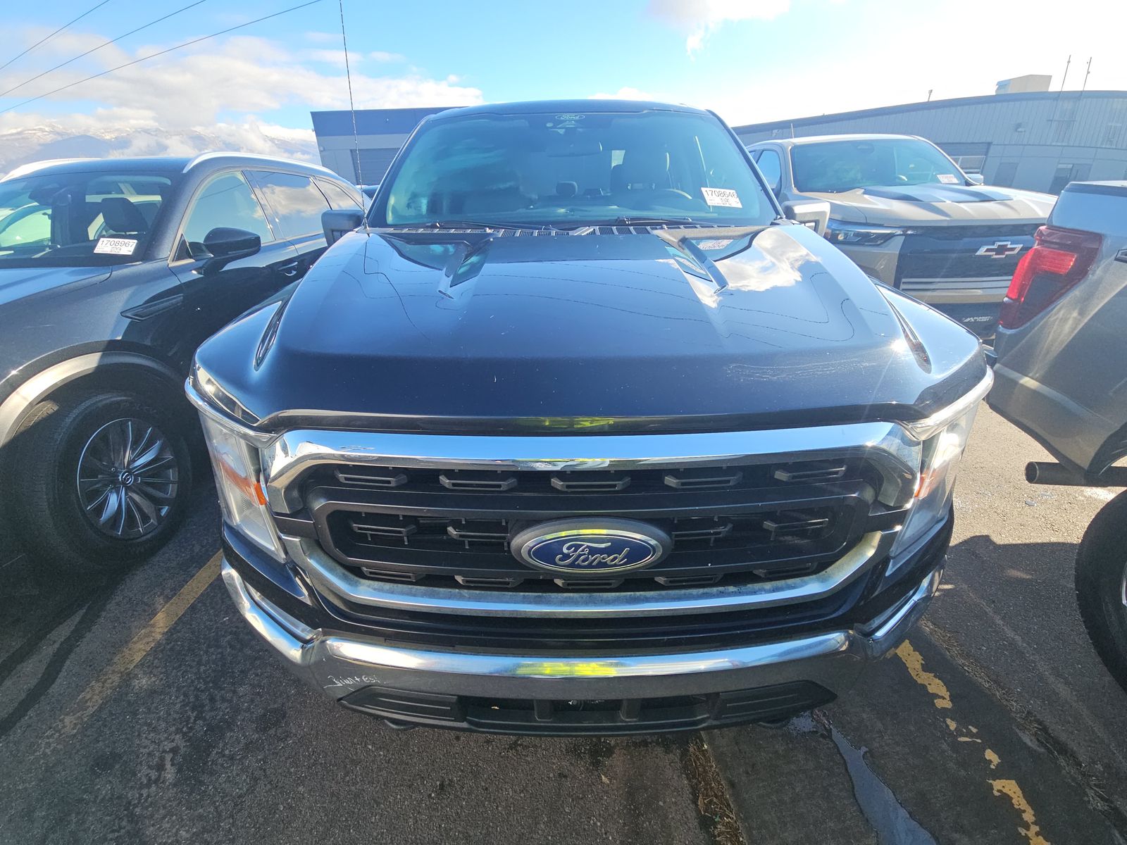 2021 FORD F150 XLT GAS WHITE SHORT BED SINGLE - Image 2